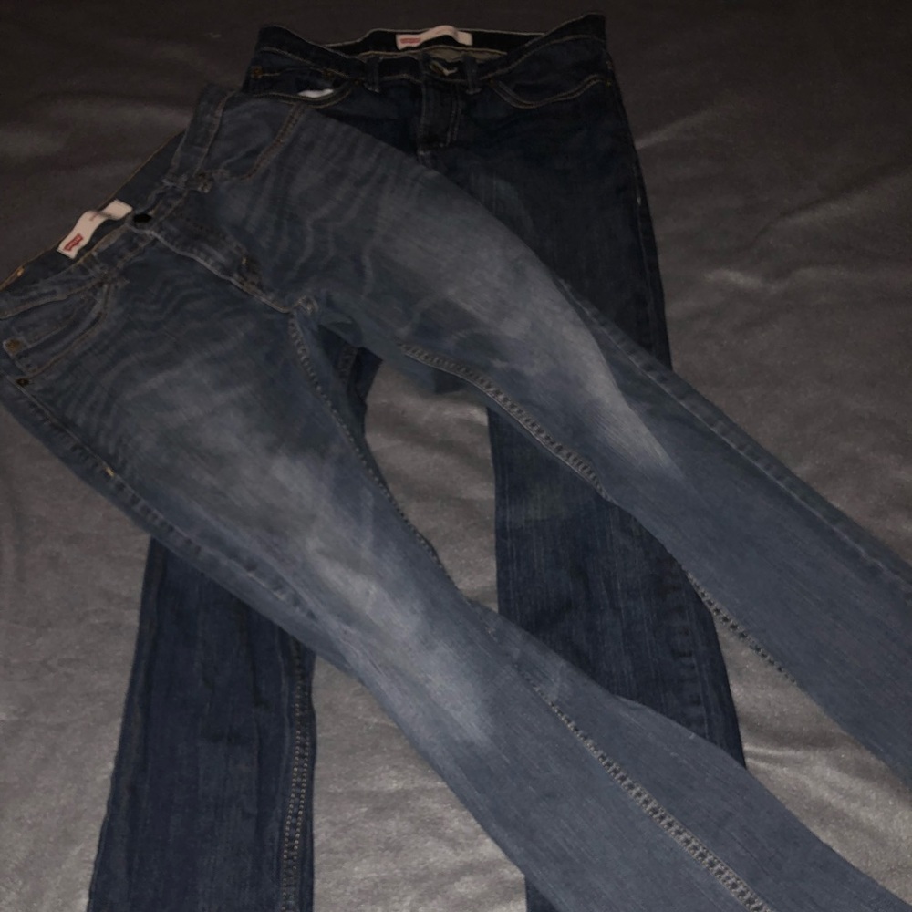 2 pairs of Levi’s 511 slim blue jeans